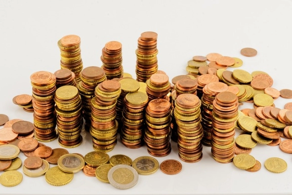 黄金最新实时行情分析最新(黄金最新实时行情)_http://xycfv.cn_期货直播室_第1张
